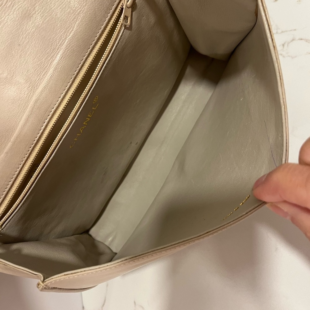 Chanel Lambskin Cream Shoulder Bag - Picture 12 of 15